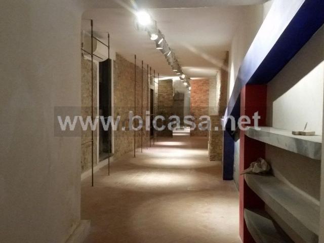 Locale in vendita di 136 m² in Corso XI Settembre