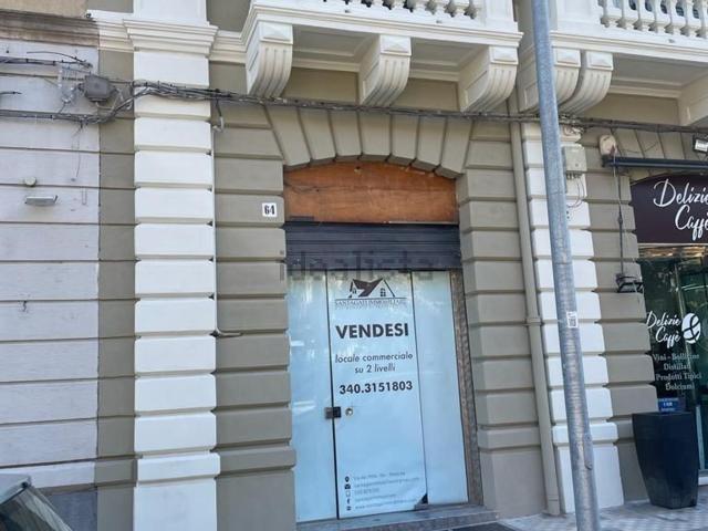 Locale in vendita di 137 m² in Via G. Garibaldi, 64