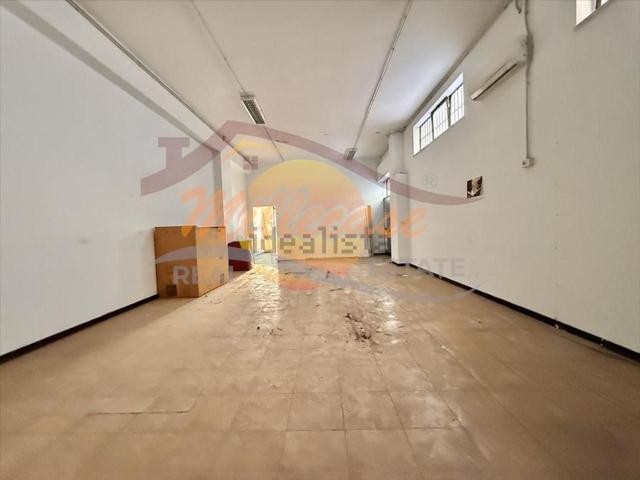 Locale in vendita di 138 m² in Viale Zecchino