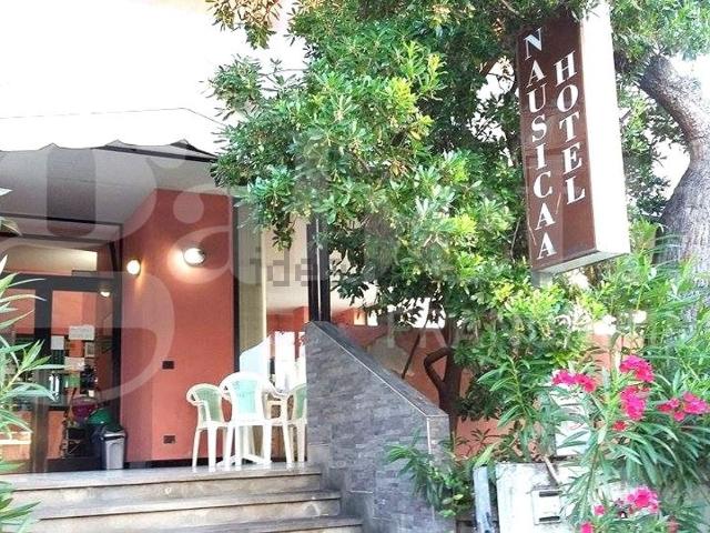 Locale in vendita di 1394 m² in Via Guglielmo Marconi
