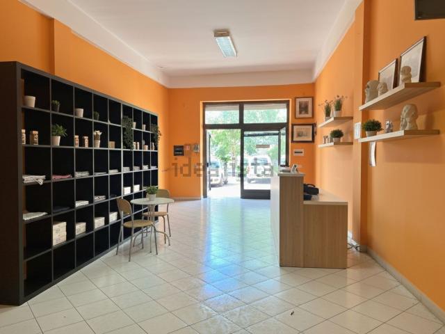 Locale in vendita di 139 m² in Via del Cimitero, 22