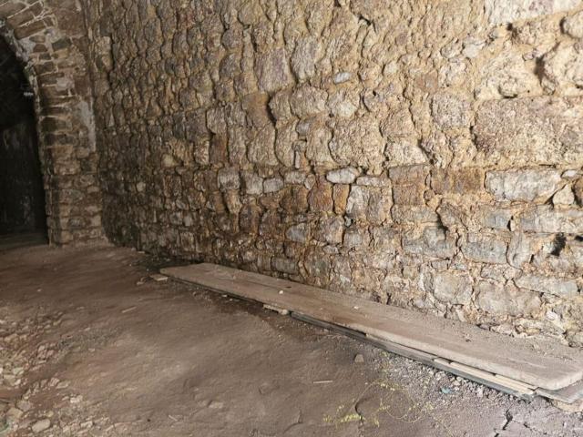 Locale in vendita di 139 m² in Via Niscemi, 22