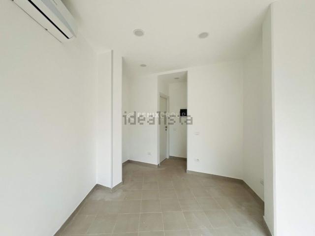Locale in vendita di 17 m² in Via Tito Poggi, 2