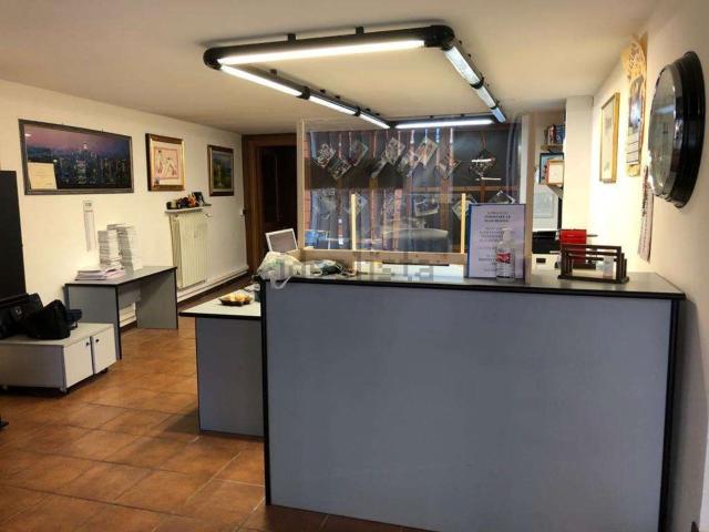 Locale in vendita di 140 m²