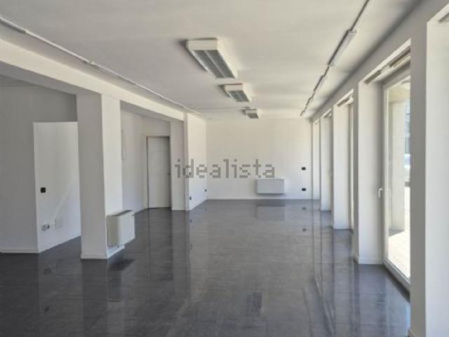 Locale in vendita di 140 m²