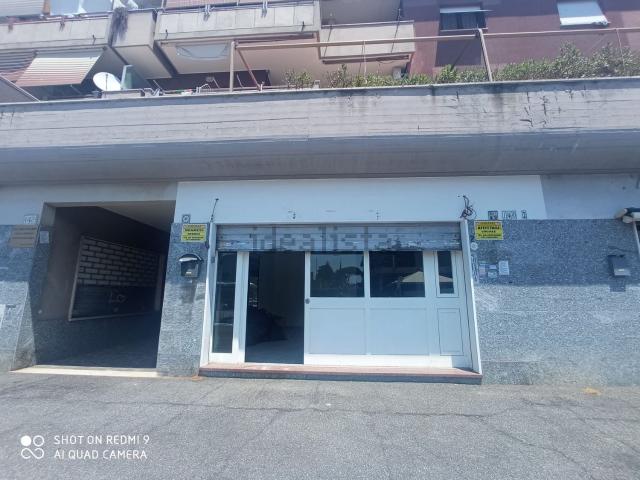 Locale in vendita di 140 m² in Via del Casale Agostinelli, 140