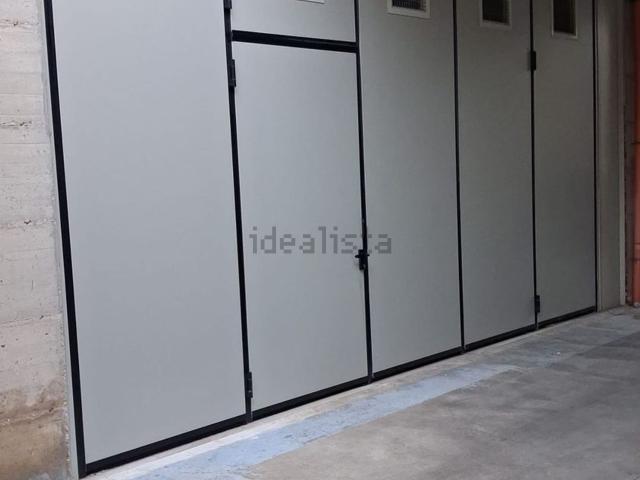 Locale in vendita di 140 m² in Via del Pesco, 15