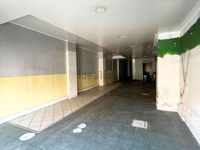 Locale in vendita di 140 m² in Via Libertà