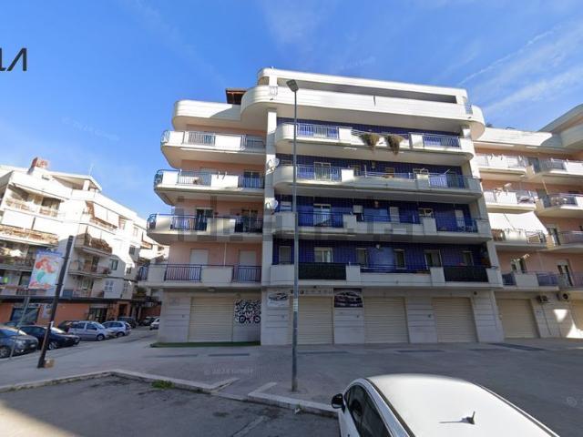 Locale in vendita di 140 m² in Via Sabino Labia, 6