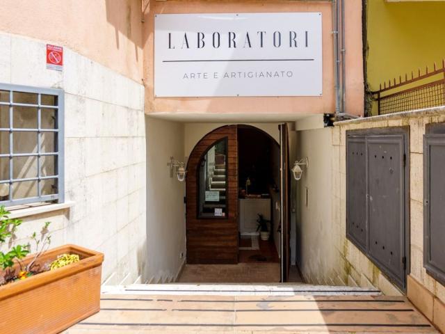 Locale in vendita di 140 m² in Via San Giovanni, 5