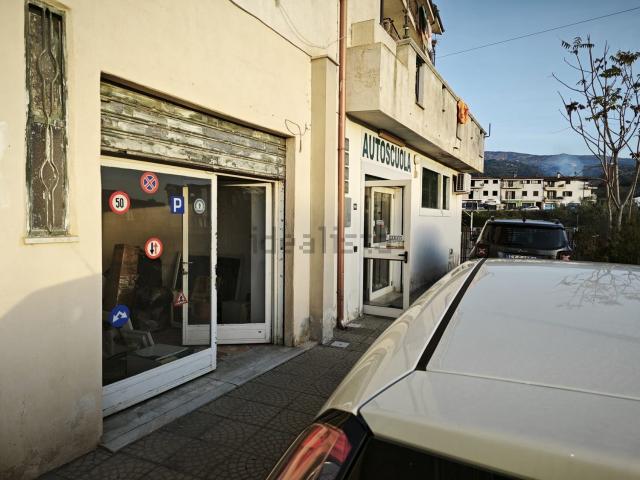 Locale in vendita di 140 m² in Via San Giuliano, 27