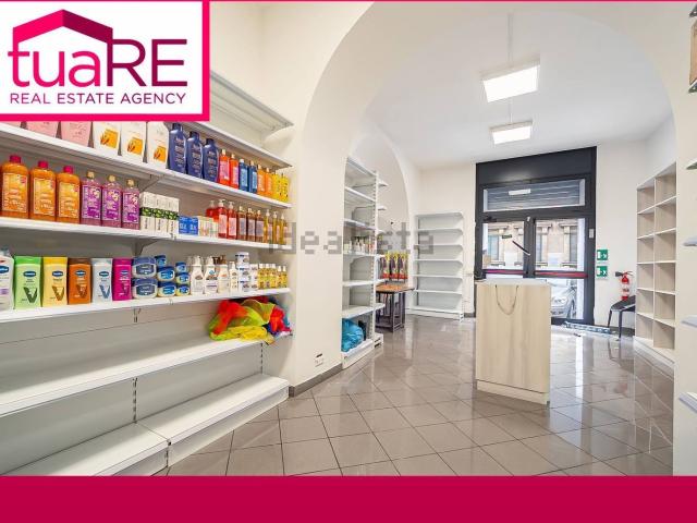 Locale in vendita di 140 m² in Via Principe Umberto