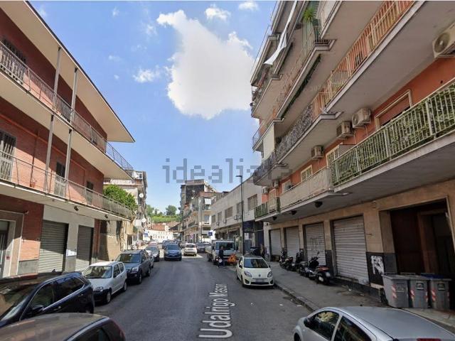Locale in vendita di 140 m² in Via Udalrigo Masoni, 59
