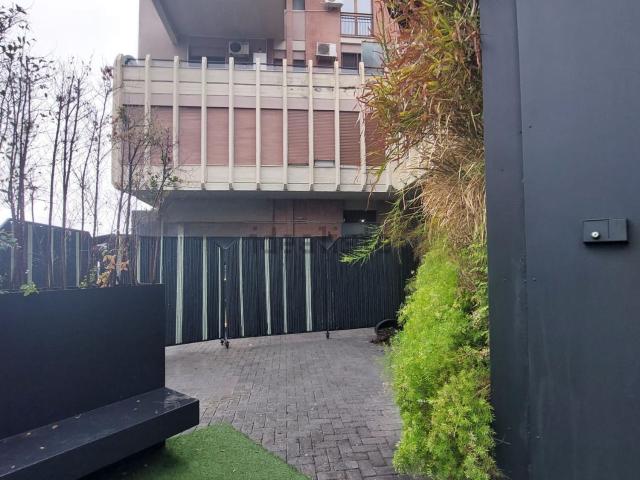 Locale in vendita di 140 m² in Viale Alcide De Gasperi