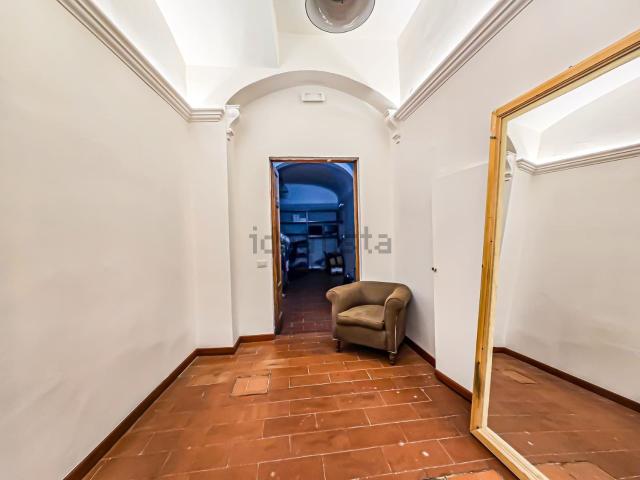 Locale in vendita di 140 m² in Piazza de&apos  Pitti