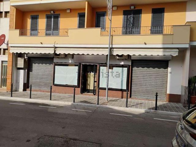 Locale in vendita di 141 m² in Via Gioacchino di Marzio