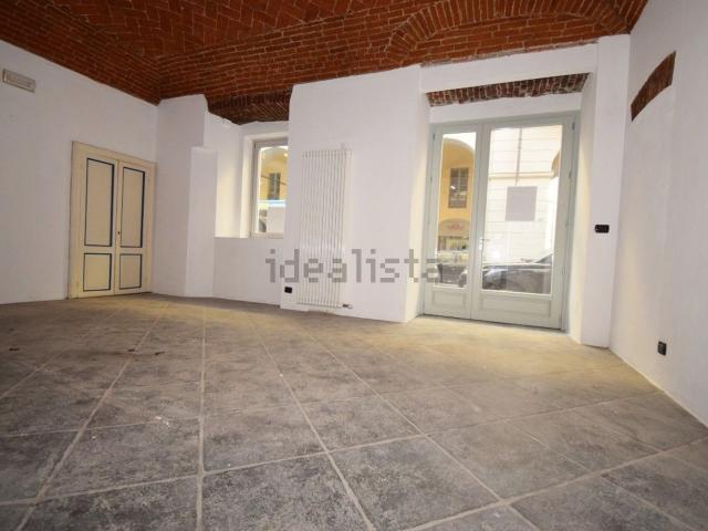 Locale in vendita di 142 m² in Via Chiappero, 6