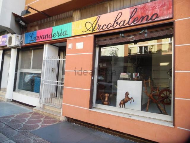 Locale in vendita di 143 m² in Via Messapia, 30