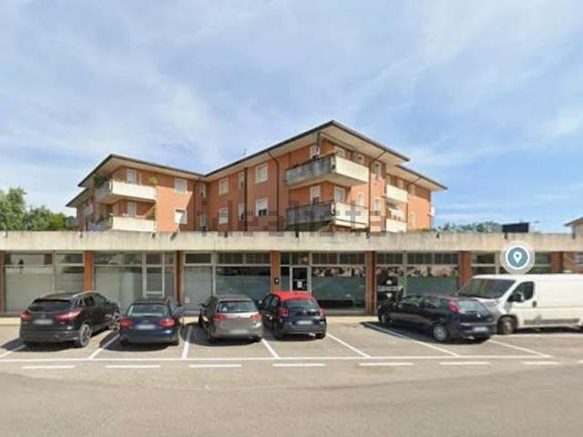 Locale in vendita di 144 m² in Via della Chiesa, 14
