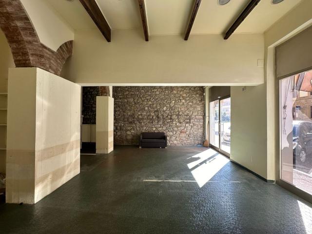 Locale in vendita di 145 m² in Via Aretina, 127