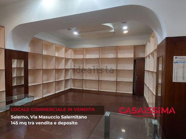Locale in vendita di 145 m² in Via Masuccio Salernitano