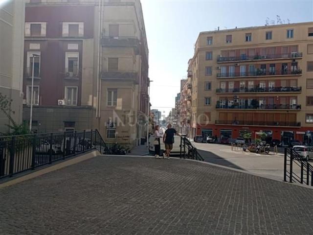 Locale in vendita di 145 m² in Via Nuoro