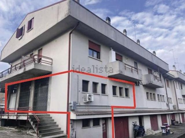 Locale in vendita di 145 m² in Via Roma, 55
