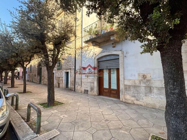 Locale in vendita di 145 m² in Corso Vittorio Emanuele