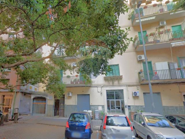 Locale in vendita di 146 m² in Via Giambattista Ruoppolo, 21