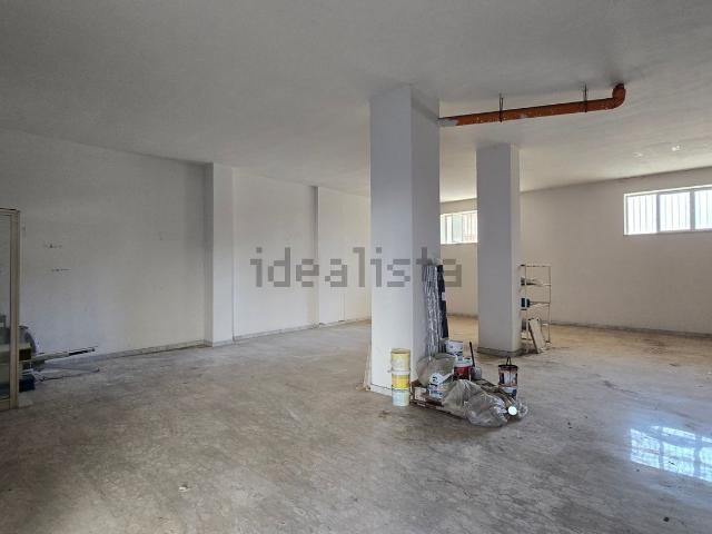 Locale in vendita di 146 m² in Via Marco Rocco, 23