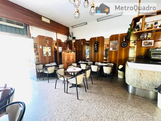 Locale in vendita di 146 m² in Viale Ionio, 175