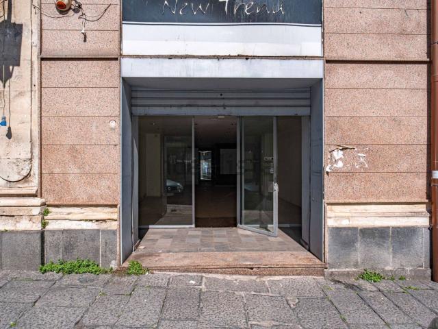 Locale in vendita di 147 m² in Corso Italia, 54