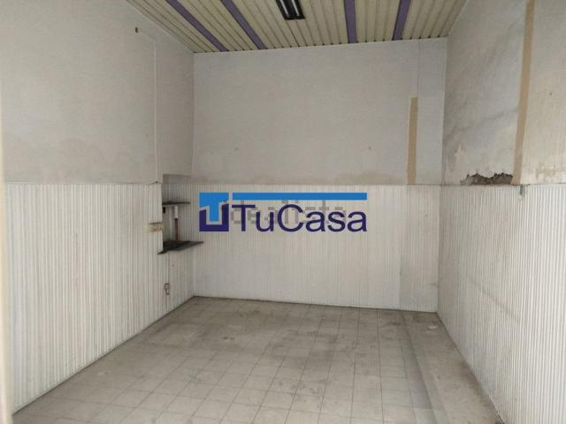 Locale in vendita di 14 m² in Via Roma