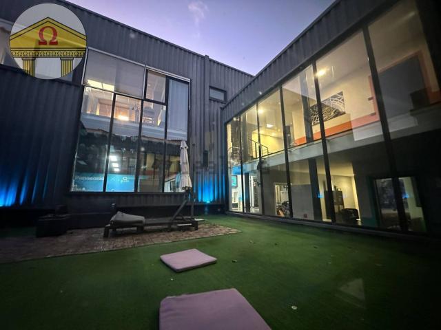 Locale in vendita di 1500 m²