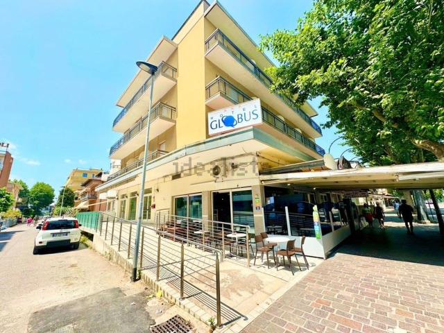 Locale in vendita di 1500 m² in Viale Regina Margherita, 29
