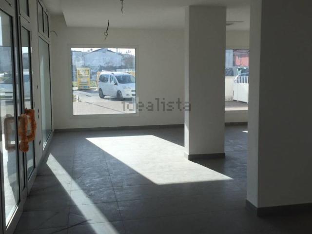 Locale in vendita di 150 m²