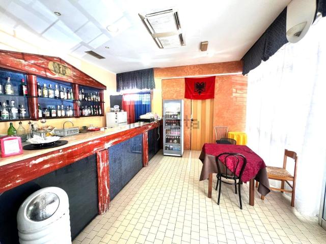 Locale in vendita di 150 m²