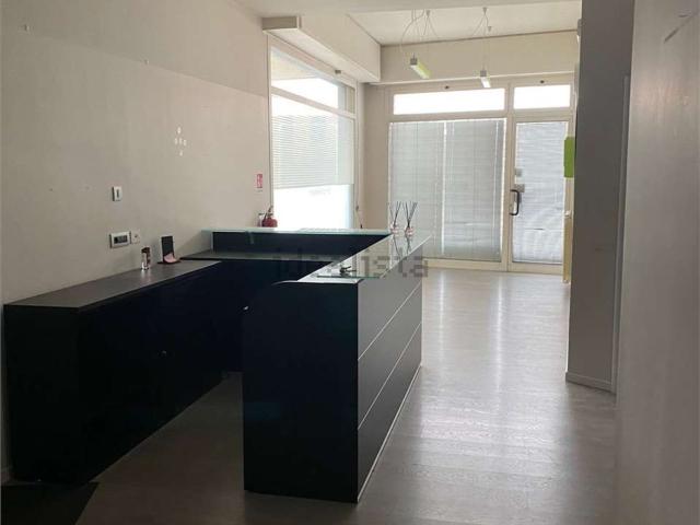 Locale in vendita di 150 m²