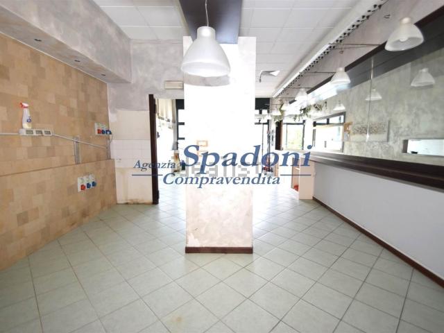 Locale in vendita di 150 m²