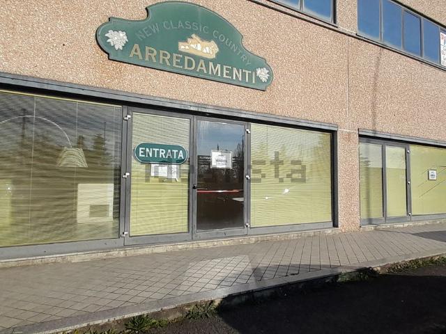 Locale in vendita di 150 m²