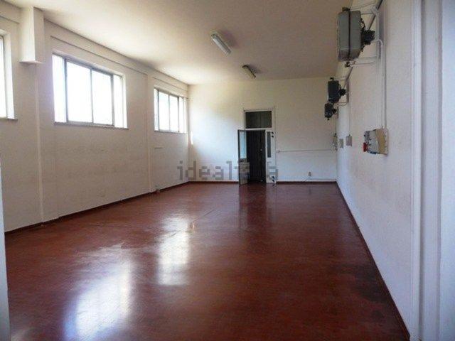 Locale in vendita di 150 m² in Via Giorgio Sidney Sonnino