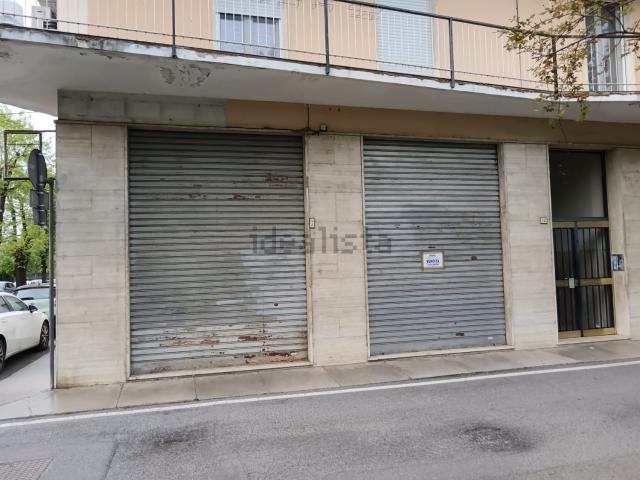 Locale in vendita di 150 m²