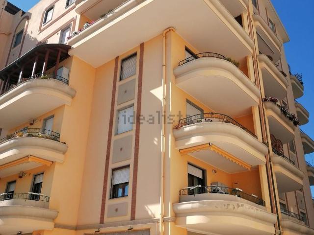 Locale in vendita di 150 m² in Via carlo felice, 40
