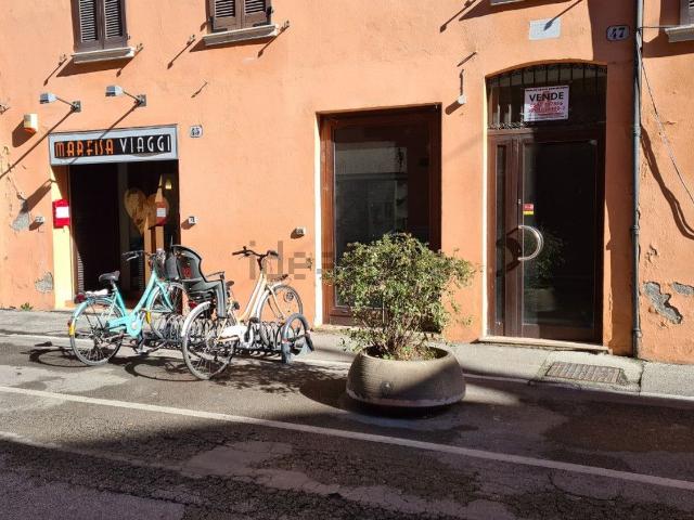 Locale in vendita di 150 m² in Via Carlo Mayr