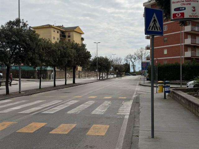 Locale in vendita di 150 m² in Via A. Fogazzaro, 71