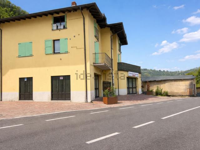 Locale in vendita di 150 m² in Via Brescia