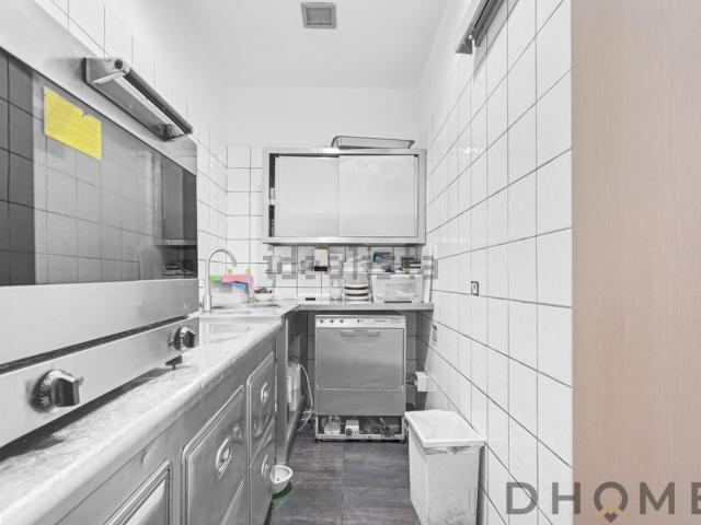 Locale in vendita di 150 m² in Via Enrico Caviglia, 5