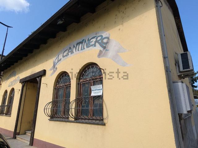 Locale in vendita di 150 m² in Via F. Cirio, 41