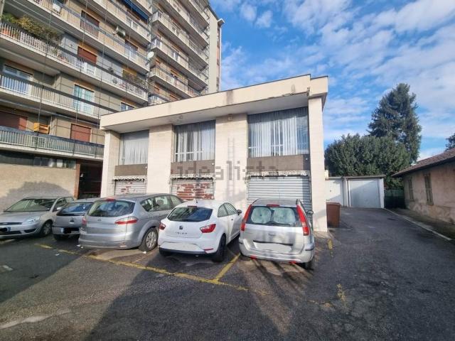 Locale in vendita di 150 m² in Via Ferrario