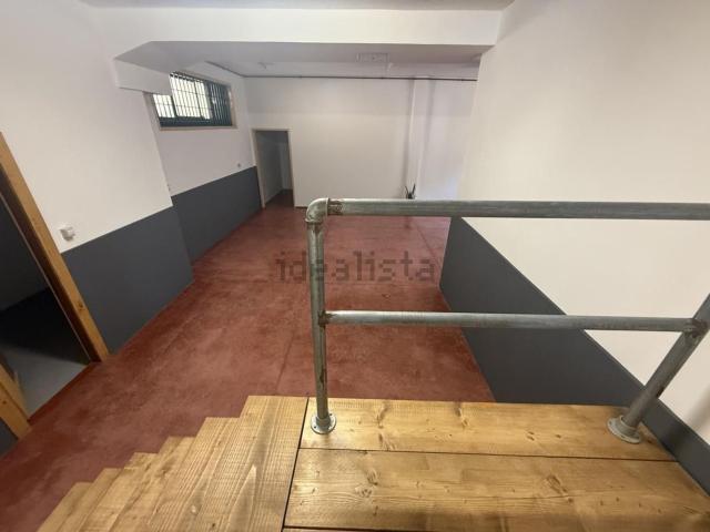Locale in vendita di 150 m² in Via Mondaino